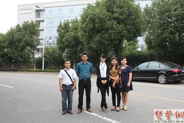 高职学院暑期回访毕业生 推进就业实习基地建设