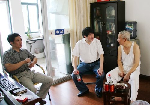 校领导教师节走访慰问教职工