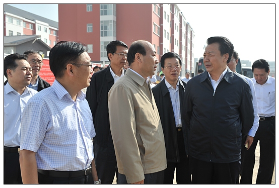 王君省长在教师节之际视察晋中学院新校区