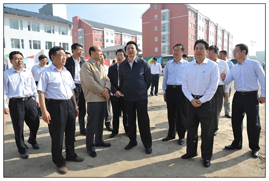 王君省长在教师节之际视察晋中学院新校区