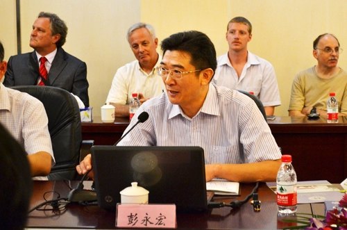 尊师重教 市委书记黄业斌莅临惠州学院慰问
