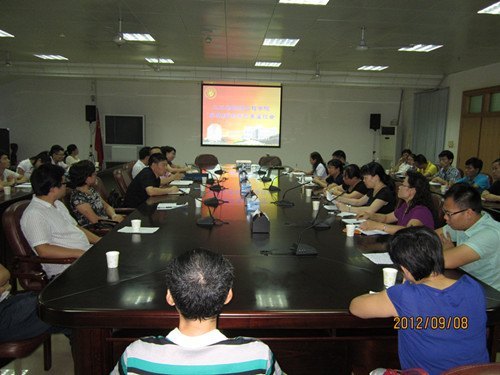 化工与环境工程学院召开“卓越班”教学改革座谈会