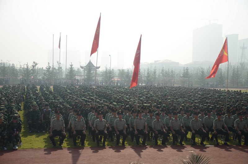 烟台大学文经学院2012级新生开学典礼暨军训动员大会隆重召开
