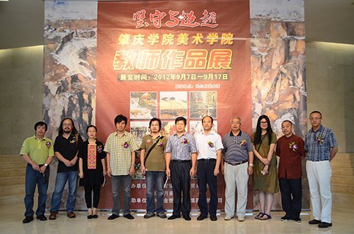 美术学院教师在深圳办展获好评