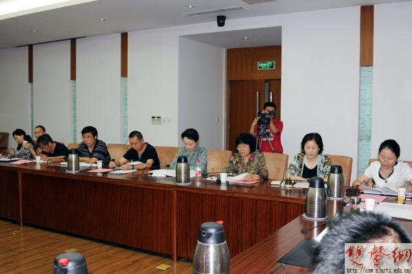 校党委召开新学期党建工作专题会