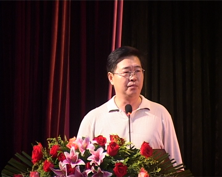 化工学院召开2012级新生入学教育大会