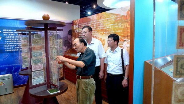 校领导参访岭东科技大学