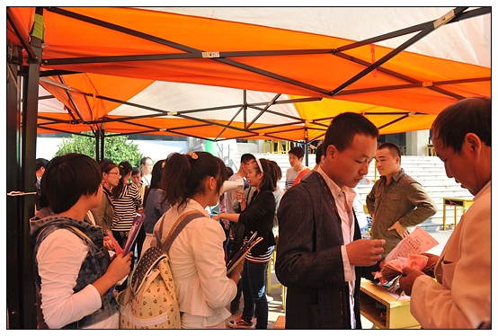 欢迎2012级新同学——亲，你来了！