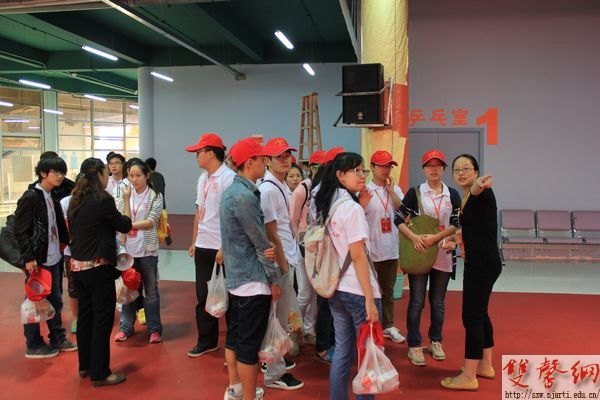 【图片新闻】:百年南艺喜迎新生