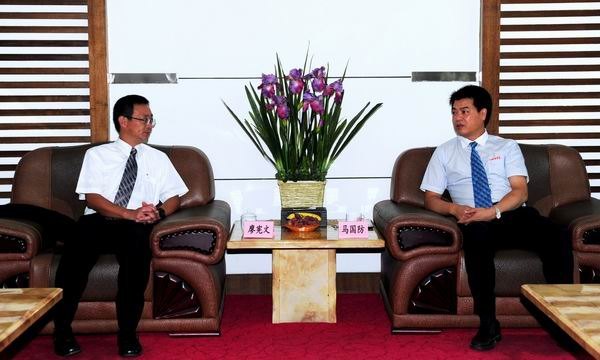 马国防书记会见廖宪文副校长等台湾贵宾