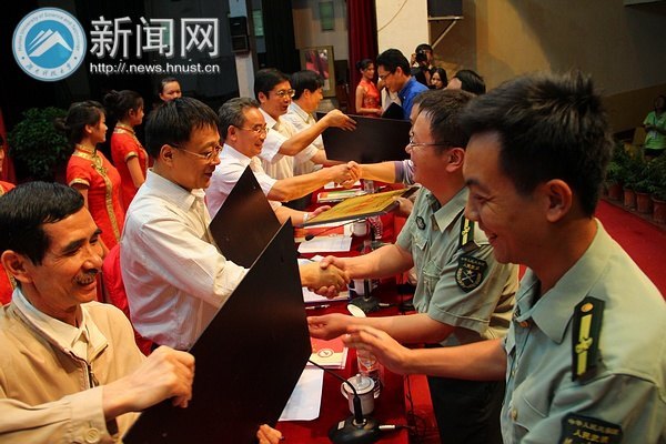 2012年教学工作会议暨教学表彰大会隆重召开