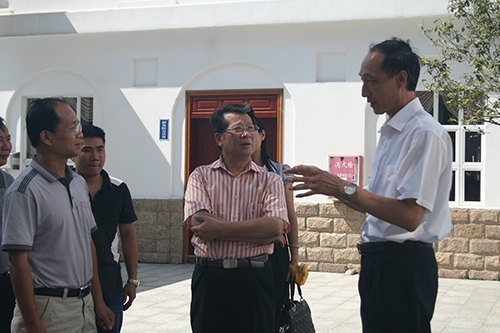 广东画院院长来校考察 称赞肇庆学院四大景观设计构思