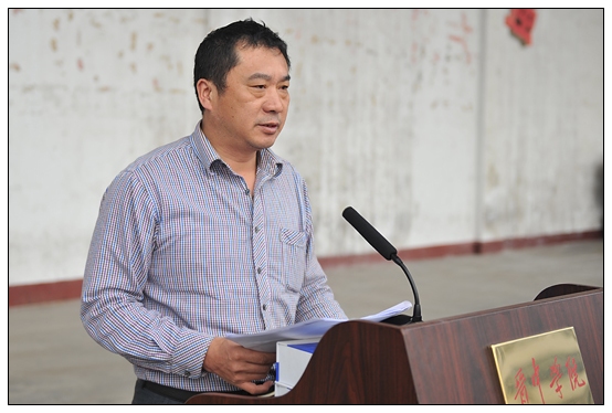 晋中学院在北院体育场举行2012级新生军训动员大会