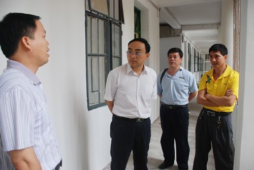 李仰智副院长率队检查两校区后勤保障工作