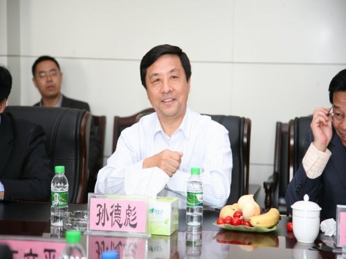 通化市委副书记王立平一行到通化师范学院参观考察