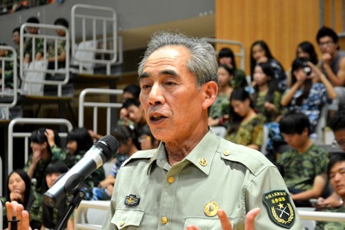 军事专家舒进军教授为惠州学院新生作军事专题报告会