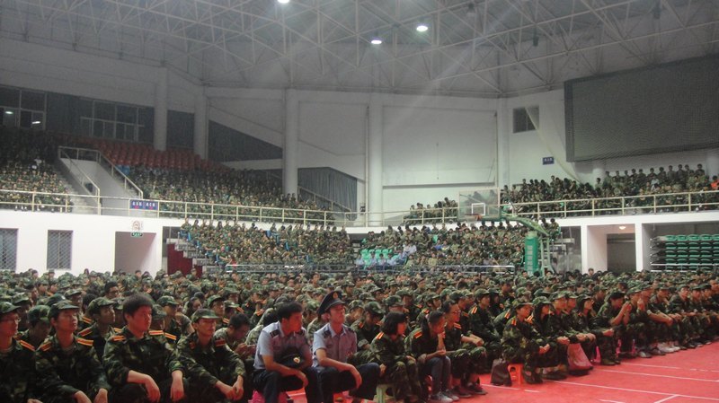 三峡大学科技学院举行2012级新生国防教育报告会