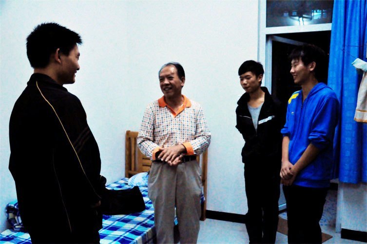 经管学院团总支组织“爱心接力”活动