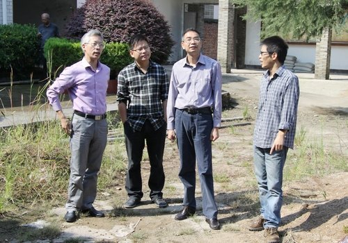 龚建立校长考察仙居办学旧址
