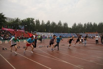 渤海大学2012年体育运动大会隆重举行
