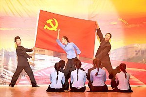济南大学2012年“庆国庆·迎新生”文艺晚会隆重举行
