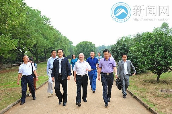教育部思想政治工作司司长冯刚莅临湖南科技大学指导工作