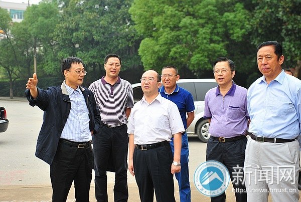 教育部思想政治工作司司长冯刚莅临湖南科技大学指导工作