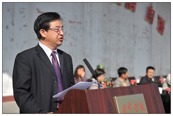 晋中学院2012级新生军训汇演暨开学典礼在北院体育场隆重举行