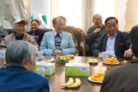 校庆专题:理学院退休教师座谈共贺校庆
