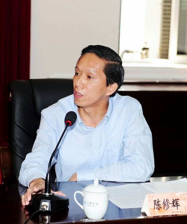 学校党委召开推进创先争优“156”长效机制座谈会