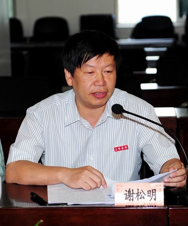 学校党委召开推进创先争优“156”长效机制座谈会