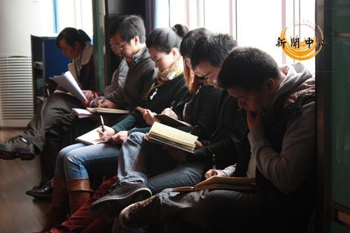 【组图】省党建研究会领导莅临江汉大学文理学院指导工作