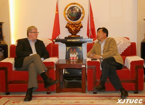 美国内布拉斯加林肯大学Wilson教授和Sohi教授来西安交通大学城市学院访问