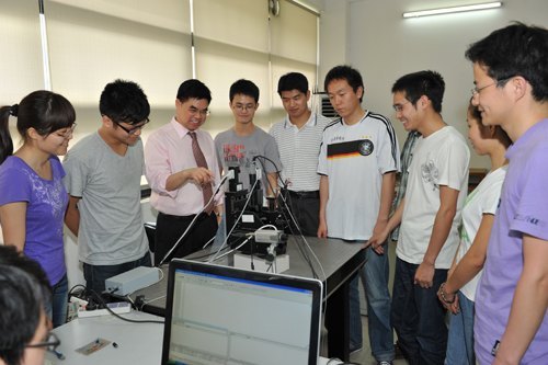 教书育人 他们幸福了他人也快乐了自己