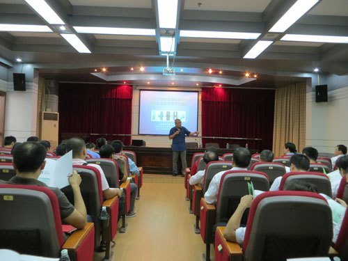机电工程学院成功举办麦福斯永磁传动技术交流会
