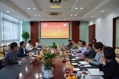 �Ϻ�����ѧԺ���ܵ�����ѧ�к��������������Ϻ�������˾������̸