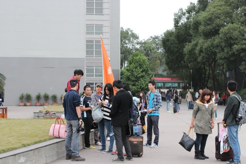 艺术设计学院2011级学生外出写生拉开序幕