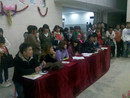 工商管理学院 “工商好声音”歌手大赛火热进行