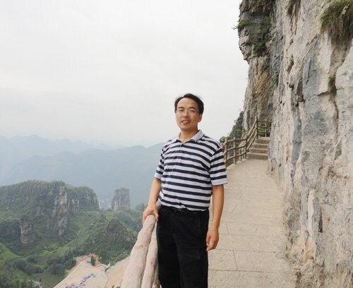 ������ҵ��ѧʮ�ѡ�ʦ�±�������¼���ˣ������Ṥѧ����ʥ����ʦ