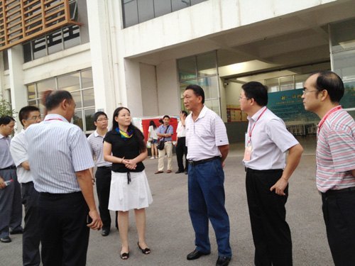 刘力书记、邓艳葵副院长率队赴南宁职业技术学院学习考察新校区建设工作