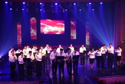 上海电力学院举行2012年大学生艺术教育汇报暨敬老迎新汇演