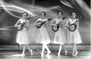 【视频】《现代快报》四小凤要走演艺路?