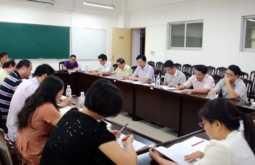 ѧУ�쵼���������ѧԺ��չȫ����߽����������˹����ߵȽ������л