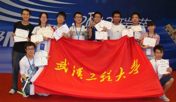 �人���̴�ѧ���ܳ��Ŷ��ڡ�2012����MCUģ�ͳ����������ٴ��Ѽ�