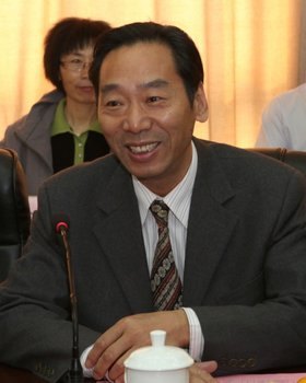 ���ҽ�������ѧԺ��42�ڸ�У�쵼�ɲ����ް཭�տ����������ݹ�ѧԺ����