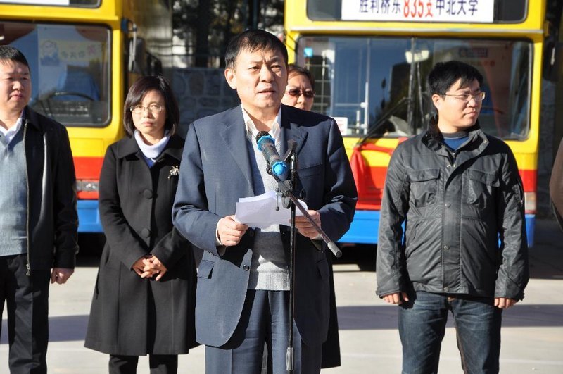 太原公交公司与中北大学共建文明和谐校园公交
