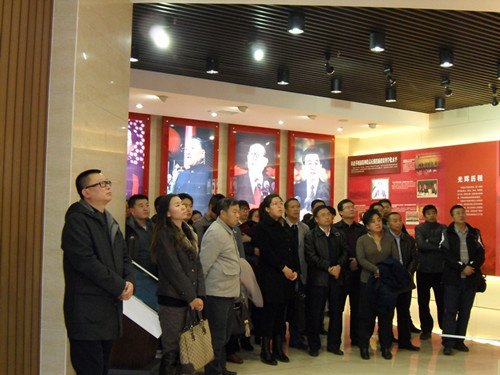 董事长亲自参加“廉政一日”教育活动