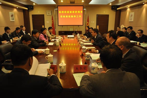 省政府顾问、党组成员熊盛文莅校视察指导