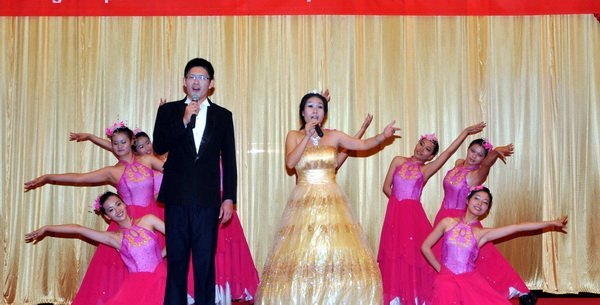 三明学院承办全省外国文教专家及外籍教师联欢会