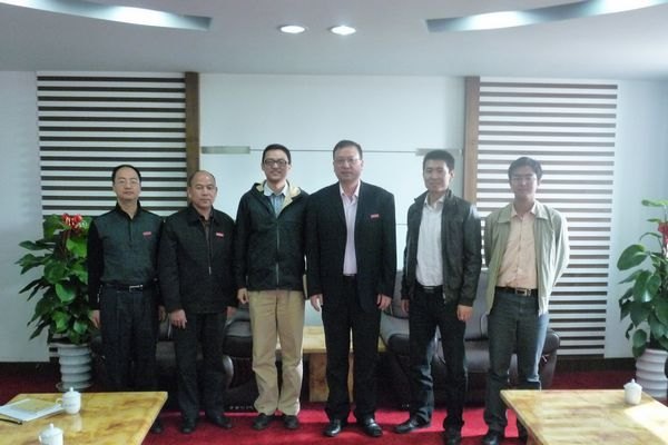 江苏远东国际租赁有限公司来校洽谈校企合作项目